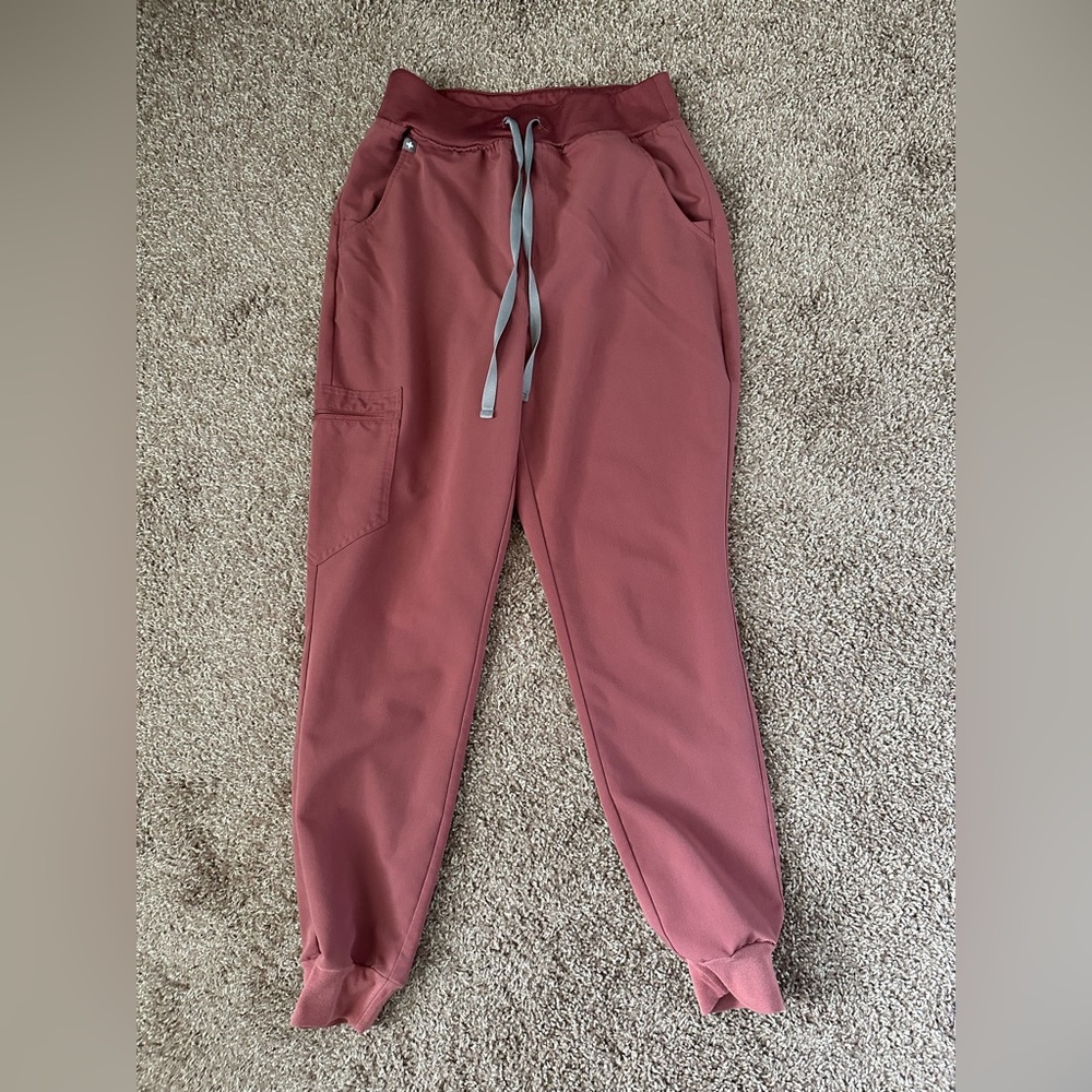 Figs Women's Jogger Pants in Mauve